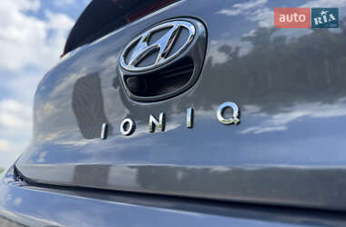 Ліфтбек Hyundai Ioniq 2020 в 