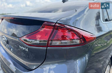 Ліфтбек Hyundai Ioniq 2020 в 