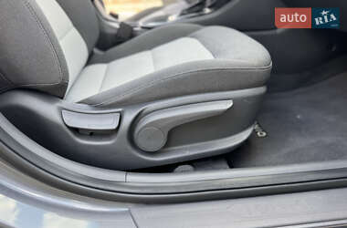 Ліфтбек Hyundai Ioniq 2020 в 