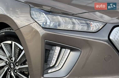 Ліфтбек Hyundai Ioniq 2020 в 