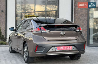 Ліфтбек Hyundai Ioniq 2020 в 