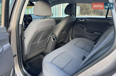 Ліфтбек Hyundai Ioniq 2020 в 