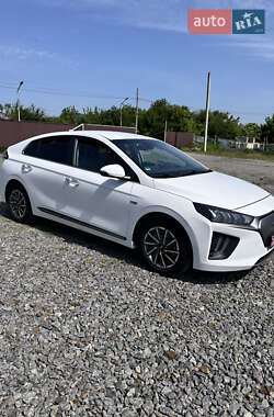 Лифтбек Hyundai Ioniq 2020 в 