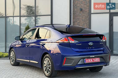Лифтбек Hyundai Ioniq 2020 в 