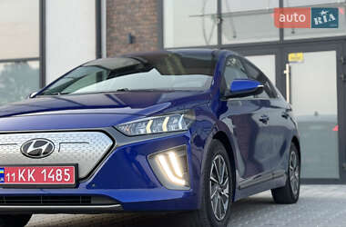 Лифтбек Hyundai Ioniq 2020 в 