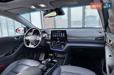 Лифтбек Hyundai Ioniq 2020 в 