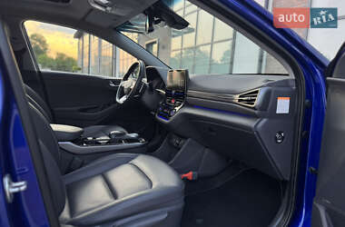 Лифтбек Hyundai Ioniq 2020 в 