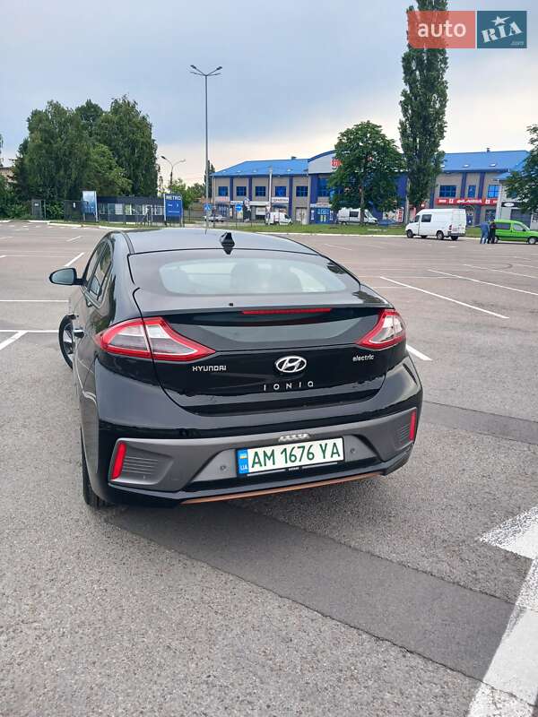Хетчбек Hyundai Ioniq 2018 в Житомирі