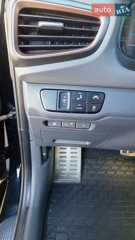 Хетчбек Hyundai Ioniq 2018 в Житомирі