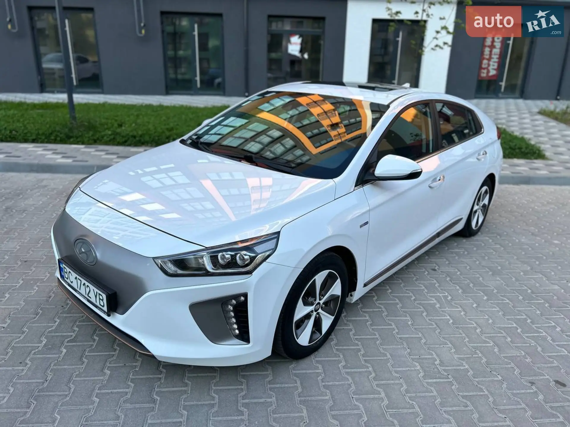 2019 Hyundai IONIQ - фото 1