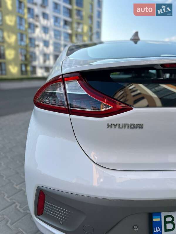 Ліфтбек Hyundai Ioniq 2019 в Стрию