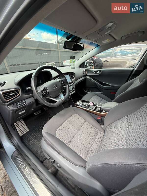 Хетчбек Hyundai Ioniq 2018 в Софіївській Борщагівці