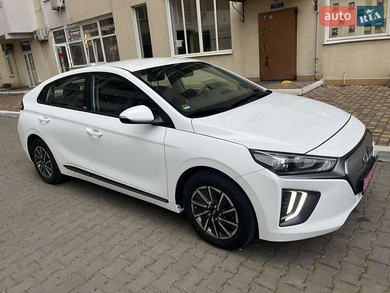Hyundai Ioniq 2021