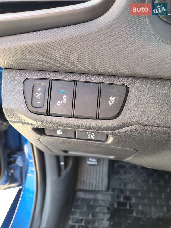 Хэтчбек Hyundai Ioniq 2017 в Одессе