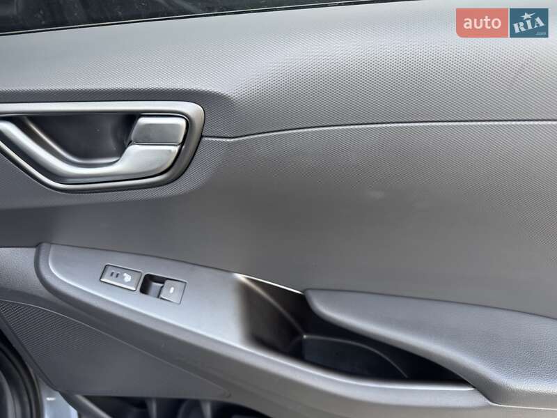 Ліфтбек Hyundai Ioniq 2019 в Тернополі