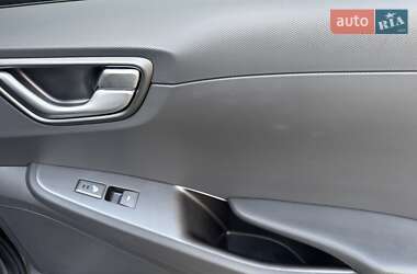Лифтбек Hyundai Ioniq 2019 в 