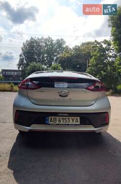 Ліфтбек Hyundai Ioniq 2019 в 