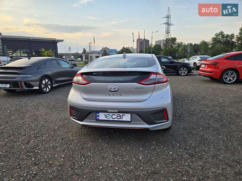 Ліфтбек Hyundai Ioniq 2019 в Києві