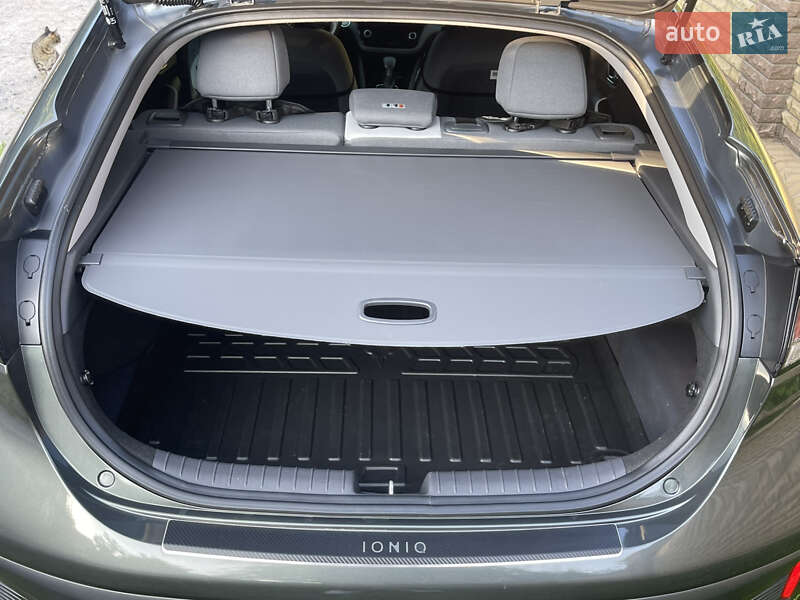 Ліфтбек Hyundai Ioniq 2021 в Києві