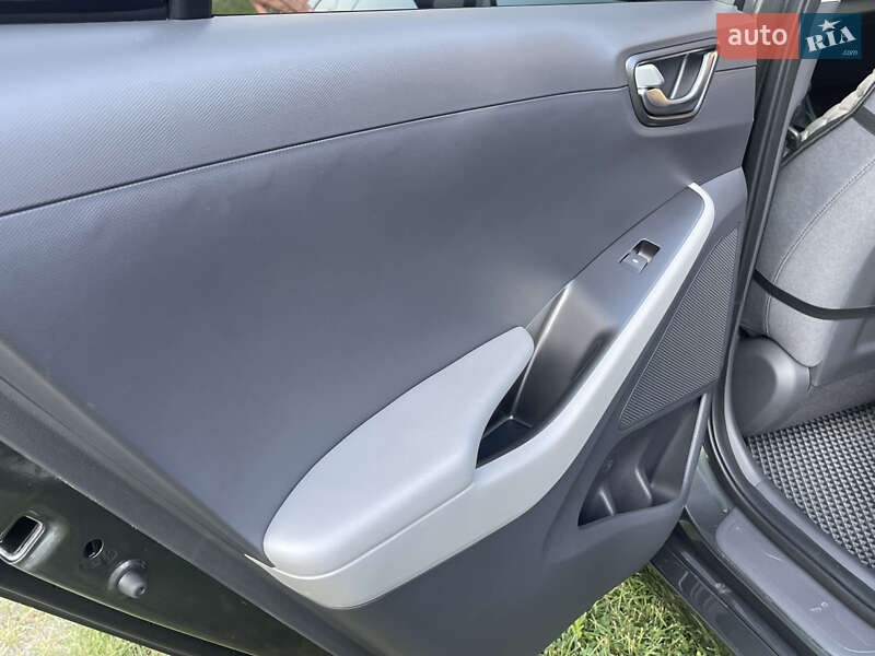 Ліфтбек Hyundai Ioniq 2021 в Києві