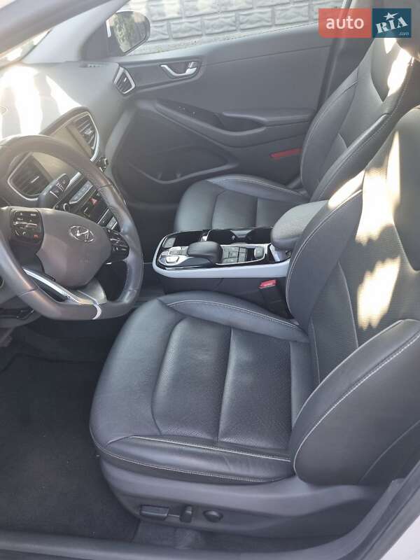 Хетчбек Hyundai Ioniq 2017 в Коростені