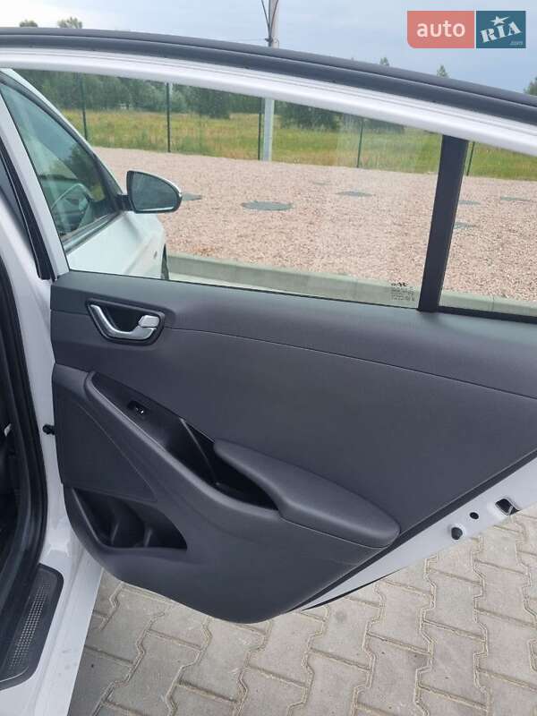 Хетчбек Hyundai Ioniq 2017 в Коростені