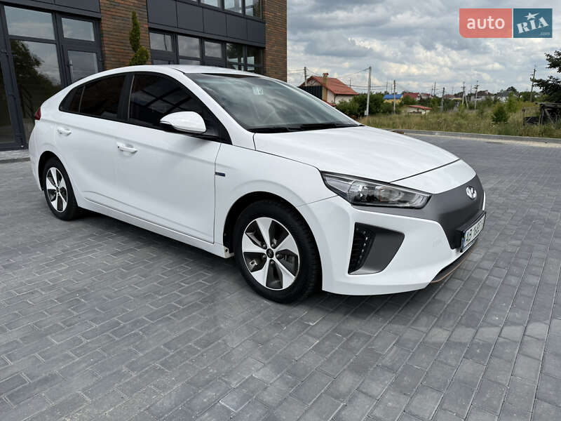 Хетчбек Hyundai Ioniq 2017 в Вінниці