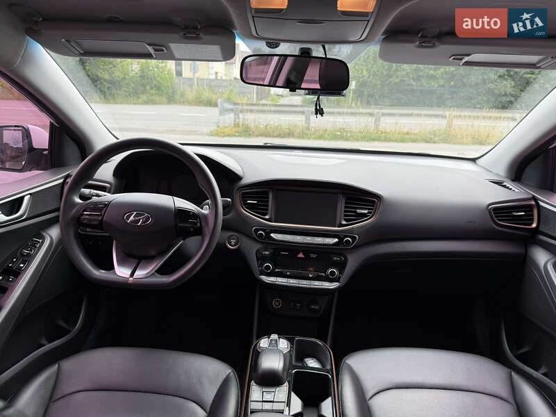 Хетчбек Hyundai Ioniq 2017 в Вінниці