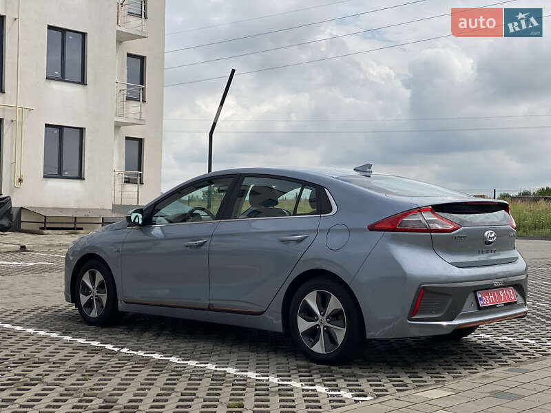 Хетчбек Hyundai Ioniq 2017 в Луцьку