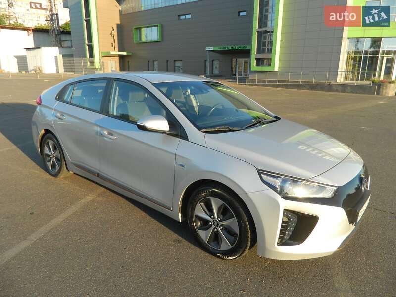 Хетчбек Hyundai Ioniq 2018 в Кривому Розі фото 18 Хетчбек Hyundai Ioniq 2018 в Кривому Розі