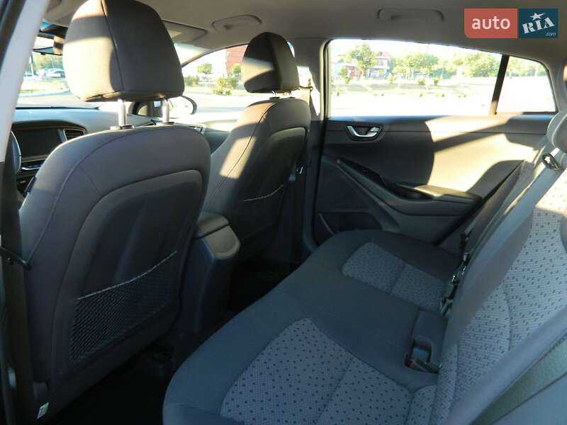 Хетчбек Hyundai Ioniq 2018 в Кривому Розі фото 21 Хетчбек Hyundai Ioniq 2018 в Кривому Розі