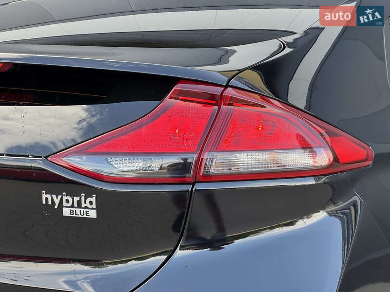 Ліфтбек Hyundai Ioniq 2021 в Києві