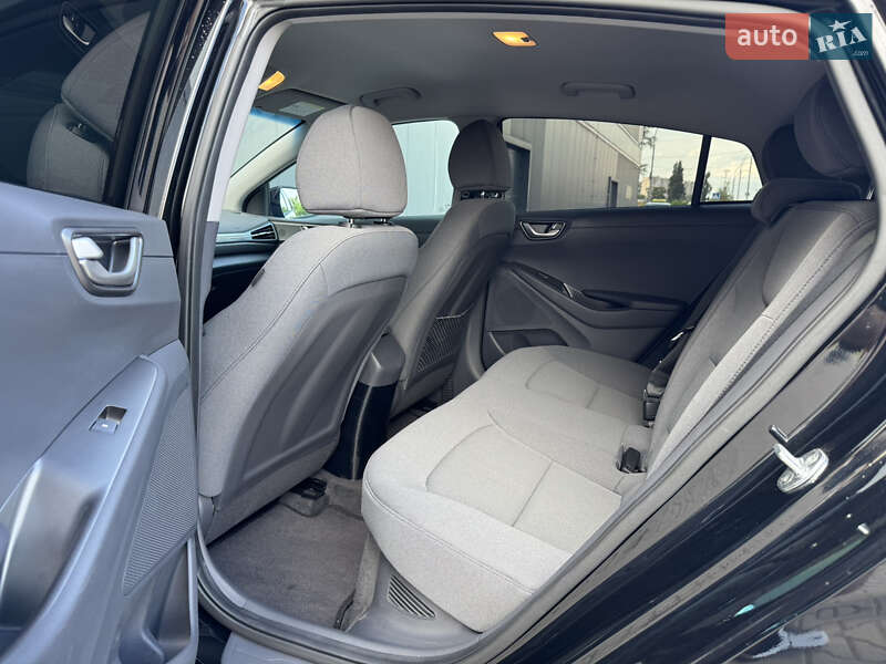 Ліфтбек Hyundai Ioniq 2021 в Києві