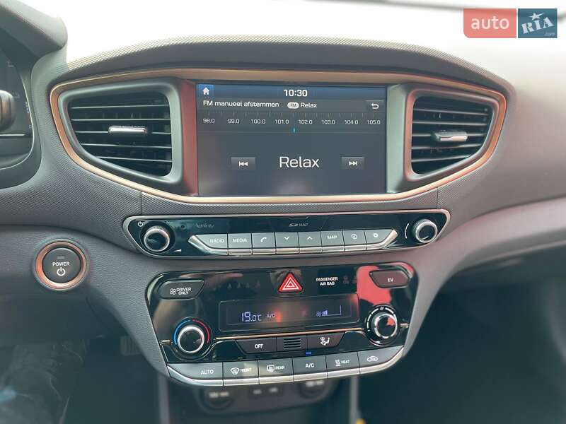 Хетчбек Hyundai Ioniq 2018 в Києві