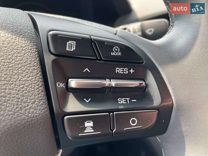 Хетчбек Hyundai Ioniq 2018 в Києві