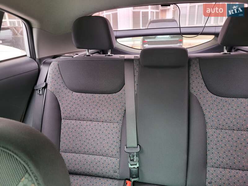 Хэтчбек Hyundai Ioniq 2017 в Одессе