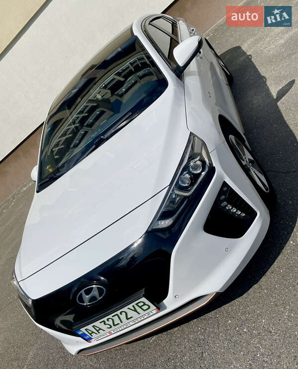 Хэтчбек Hyundai Ioniq 2018 в Киеве