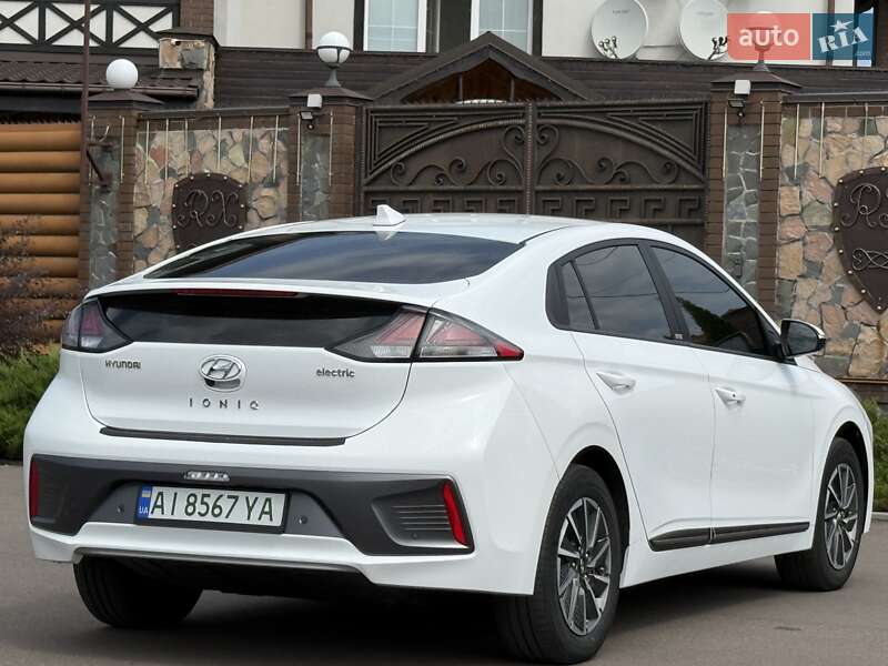 Ліфтбек Hyundai Ioniq 2021 в Києві