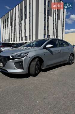 Хэтчбек Hyundai Ioniq 2018 в Киеве