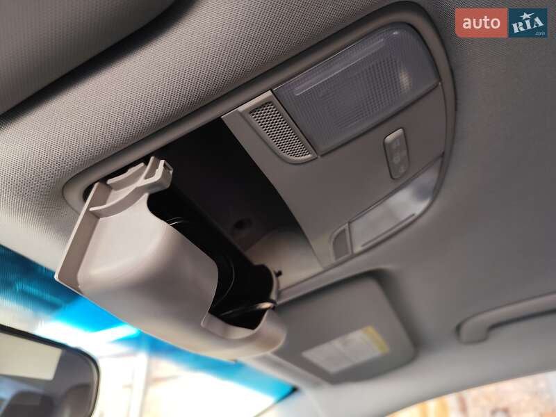 Хэтчбек Hyundai Ioniq 2018 в Умани фото 30 Хэтчбек Hyundai Ioniq 2018 в Умани