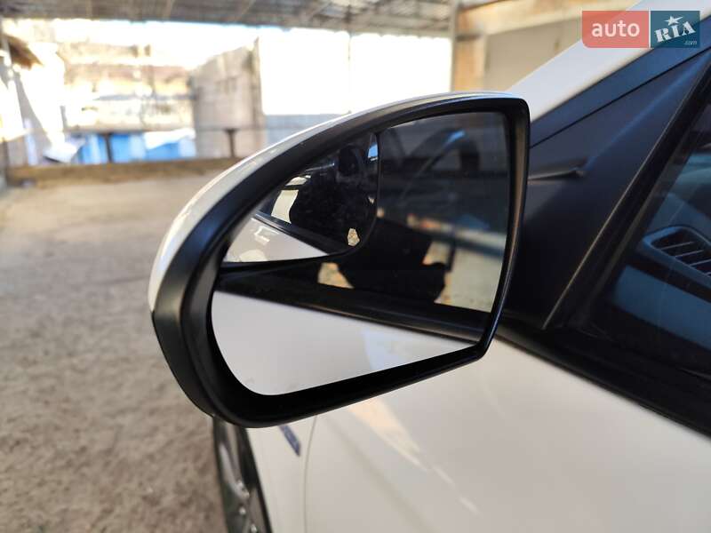 Хэтчбек Hyundai Ioniq 2018 в Умани фото 13 Хэтчбек Hyundai Ioniq 2018 в Умани