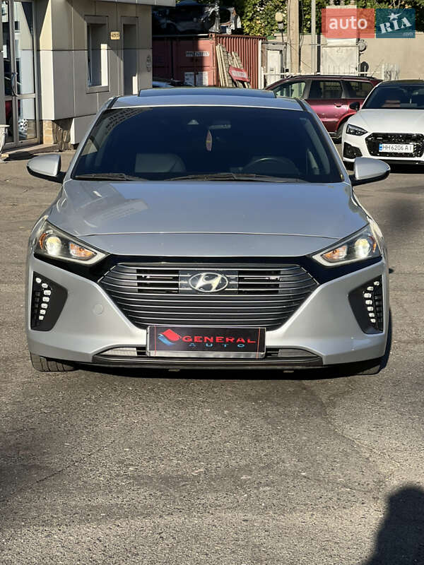 Хэтчбек Hyundai Ioniq 2018 в Одессе