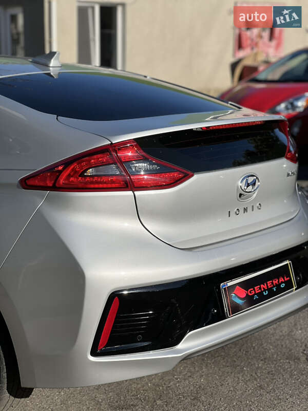 Хэтчбек Hyundai Ioniq 2018 в Одессе