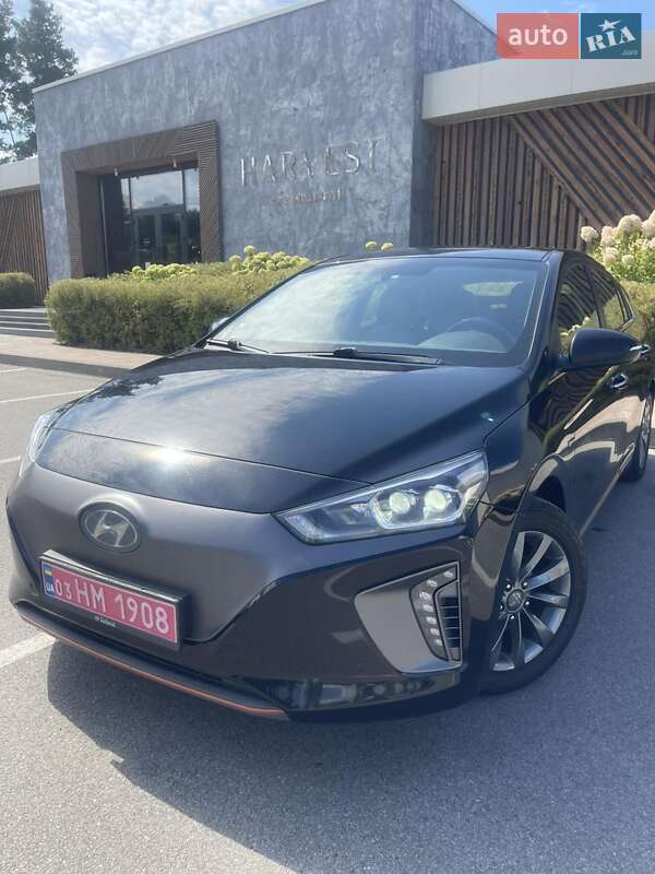 Хэтчбек Hyundai Ioniq 2017 в Киеве