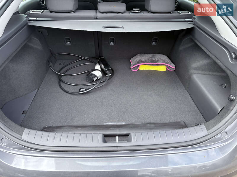 Лифтбек Hyundai Ioniq 2019 в Львове фото 17 Лифтбек Hyundai Ioniq 2019 в Львове