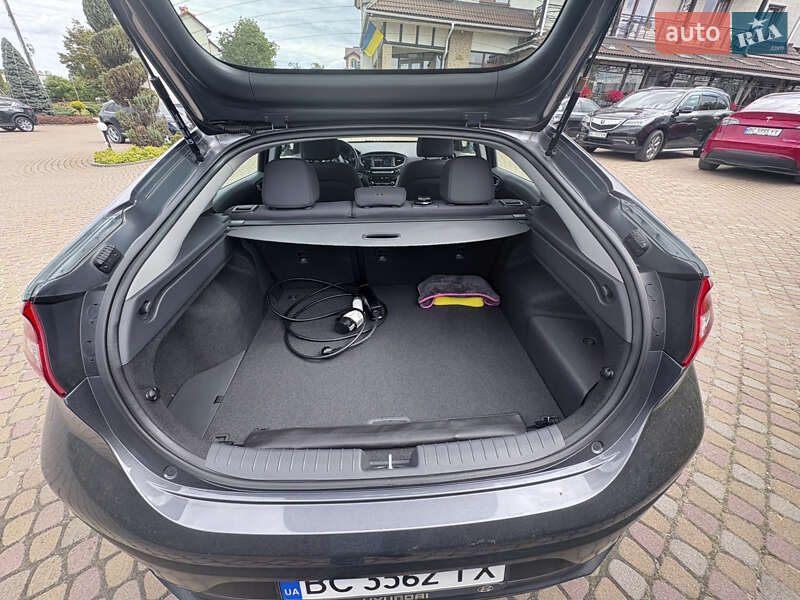 Лифтбек Hyundai Ioniq 2019 в Львове фото 16 Лифтбек Hyundai Ioniq 2019 в Львове
