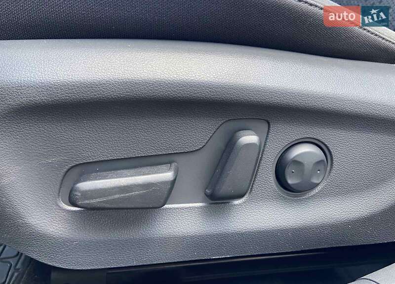 Хетчбек Hyundai Ioniq 2017 в Рівному