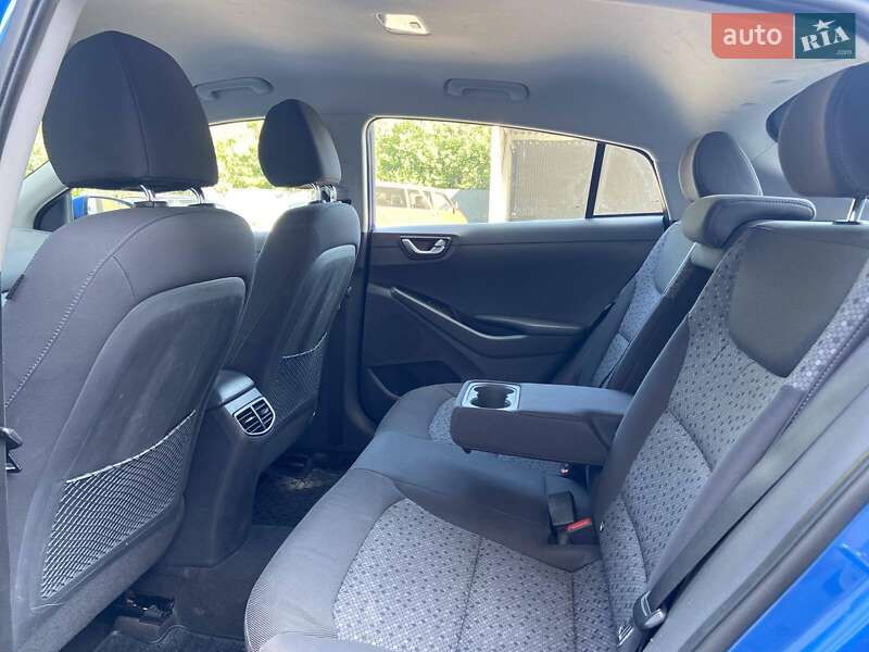 Хетчбек Hyundai Ioniq 2017 в Рівному