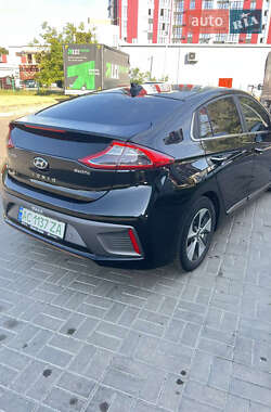 Хэтчбек Hyundai Ioniq 2017 в Луцке
