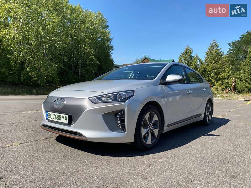 Хэтчбек Hyundai Ioniq 2017 в Косове